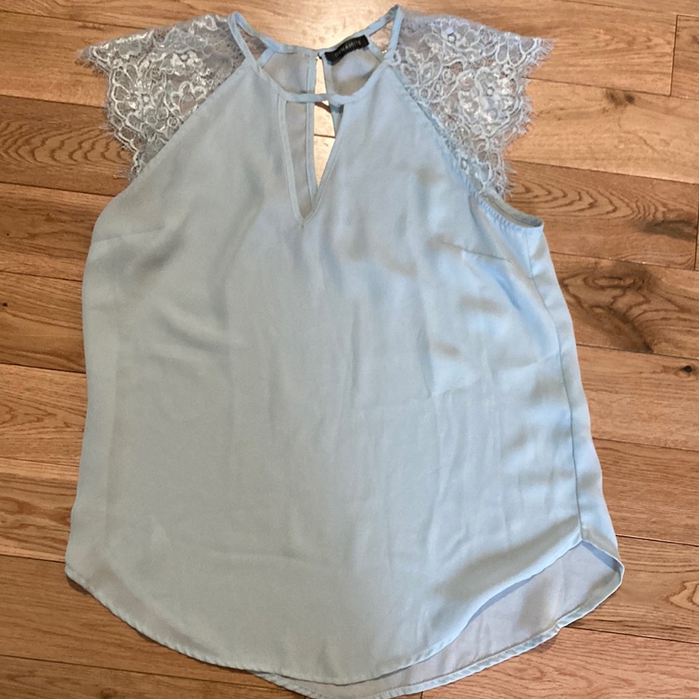 Dynamite light blue blouse with lace on sleeves